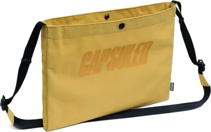 Capsuled Crossbody taška Musette Bag 3 l Ochre, Žltá/Červená
