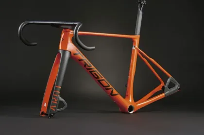Trigon AR01 Speed-Orange 2026, Oranžová