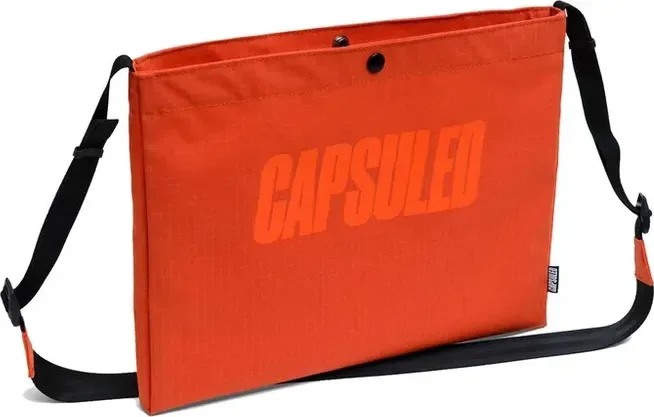 Capsuled Crossbody taška Musette Bag 3 l Orange Rust, Žltá/Červená