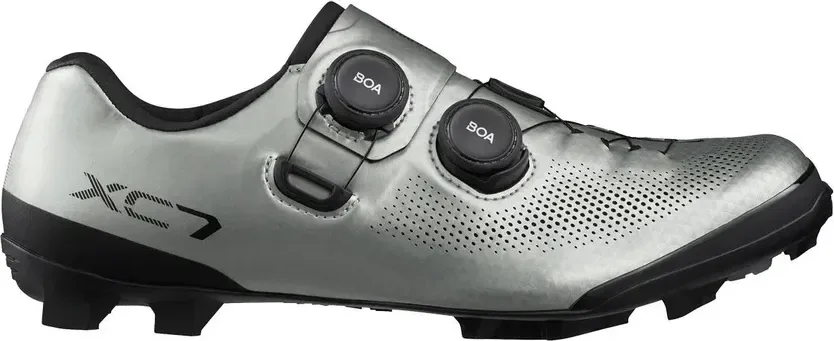 Tretry SHXC703 strieborné /Vel:38