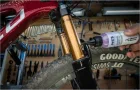 JOE´S NO-FLATS čistiaci a mazací olej Suspension & Dropper Post Smoother